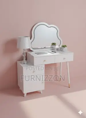Stylish Dressing Table for Bedroom and Apartment Use