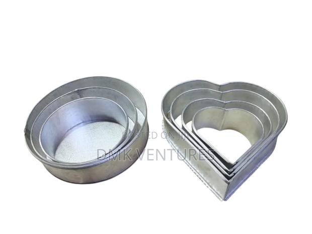 Surprising Modernized Bakery Tins