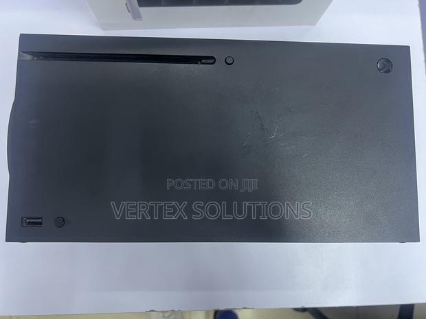 X Box Series X - main view