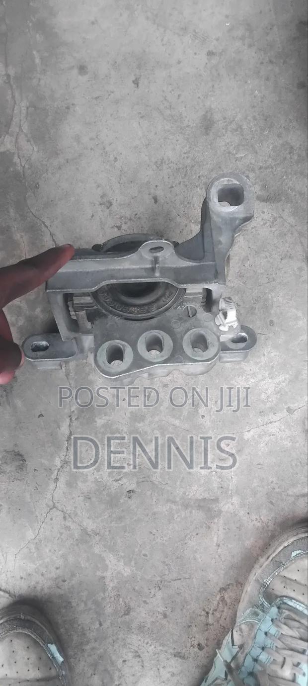 Ex Japan Gearbox Mounting Demio New Diesel