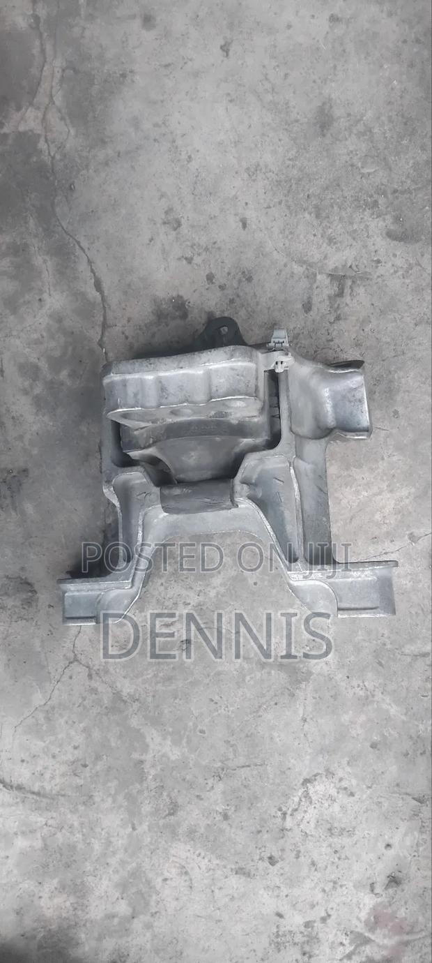 Ex Japan Gearbox Mounting Demio New Diesel - thumbnail 2