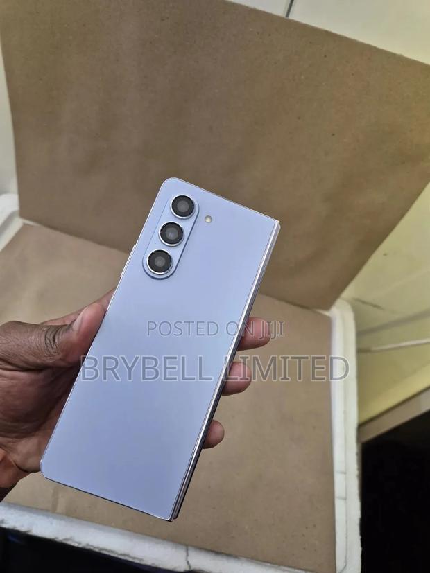 Samsung Galaxy Z Fold 5 512 GB Blue - main view