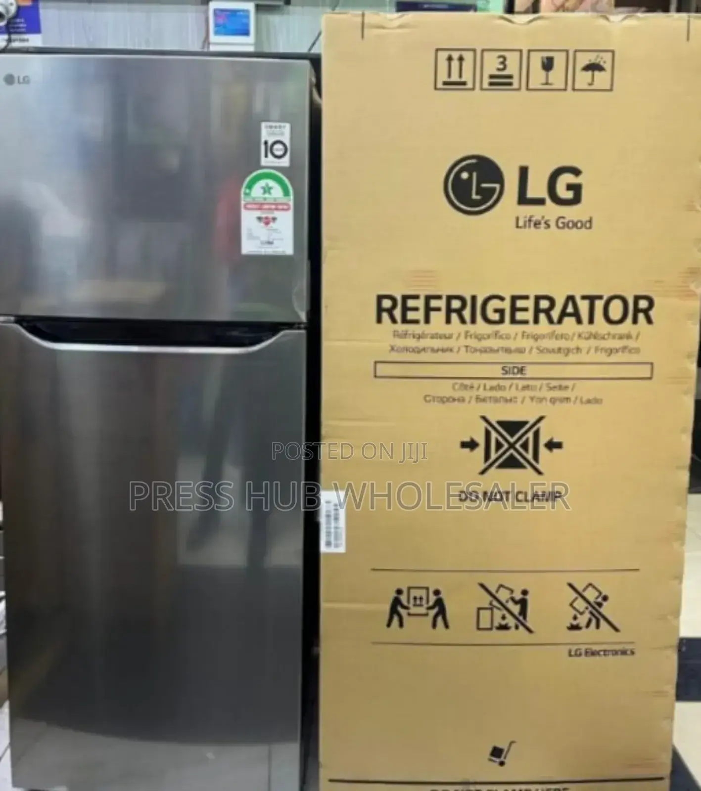 Lg Top-freezer Refrigerator.
