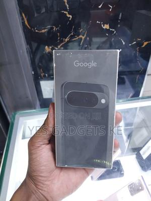 Google Pixel 10 128 GB Black - main view