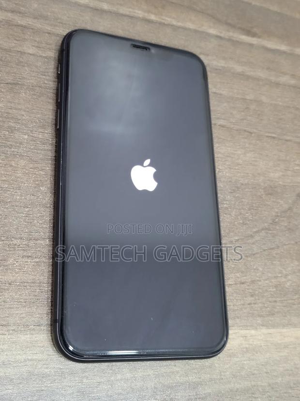 Apple iPhone 11 64 GB Black - thumbnail 2