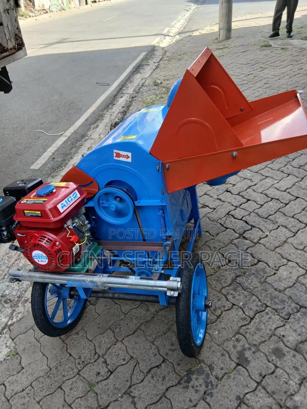 Thresher Machine - thumbnail 4