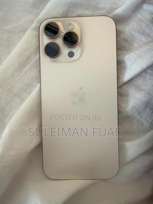 Apple iPhone 16 Pro Max 256 GB Gold - main view