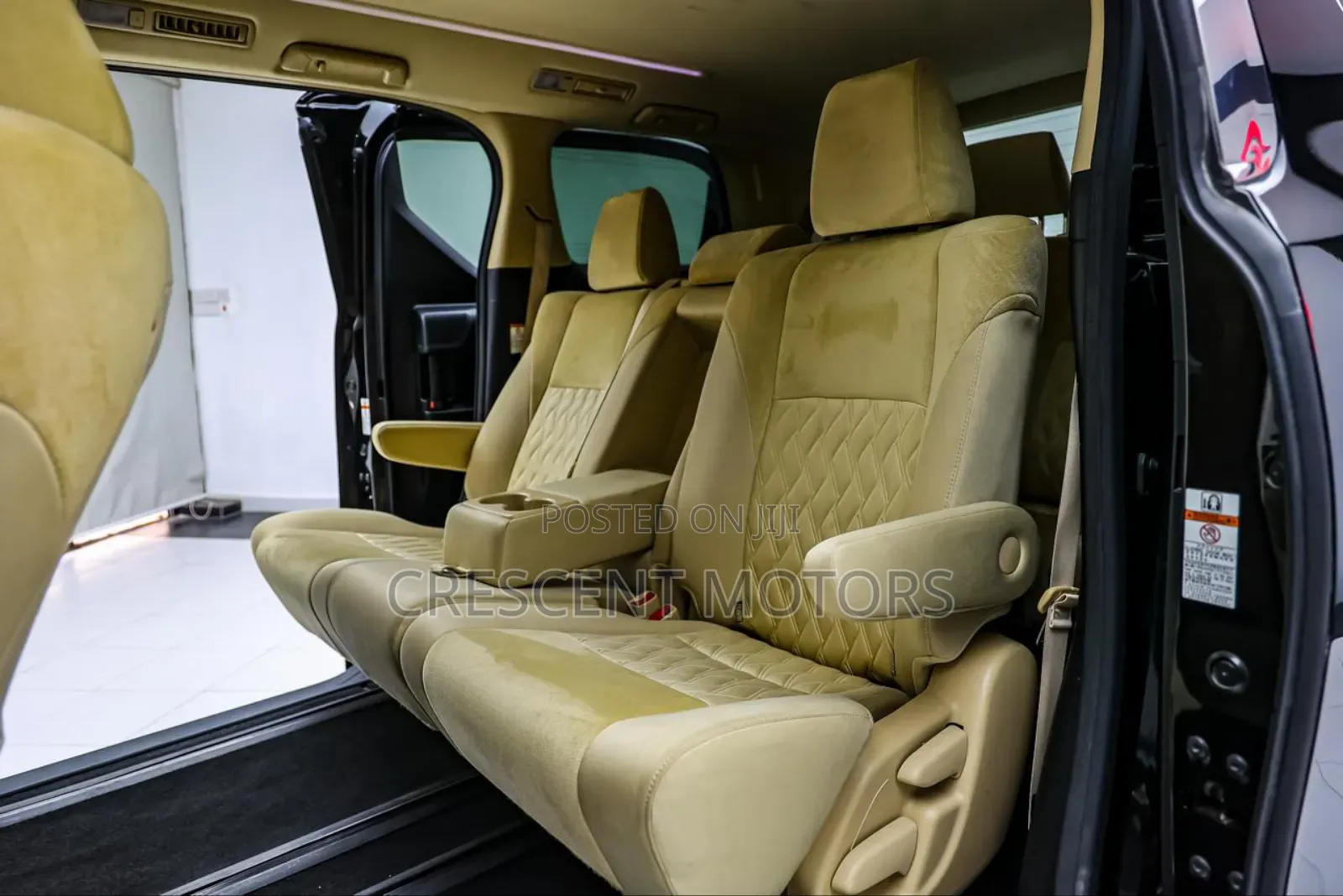 Toyota Alphard 2019 Black