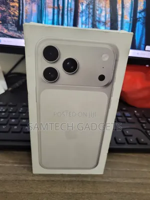 New Apple iPhone 17 Pro Max 256 GB Silver