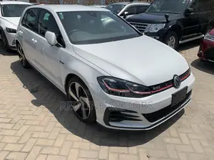 Volkswagen Golf GTI 2.0T S 2018 White