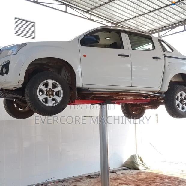 Commercial Single Post Underwash Carlift Machine 4tonne Capacity. - main view