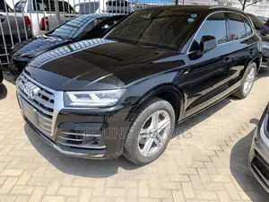 Audi Q5 2.0T Premium AWD quattro 2019 Black