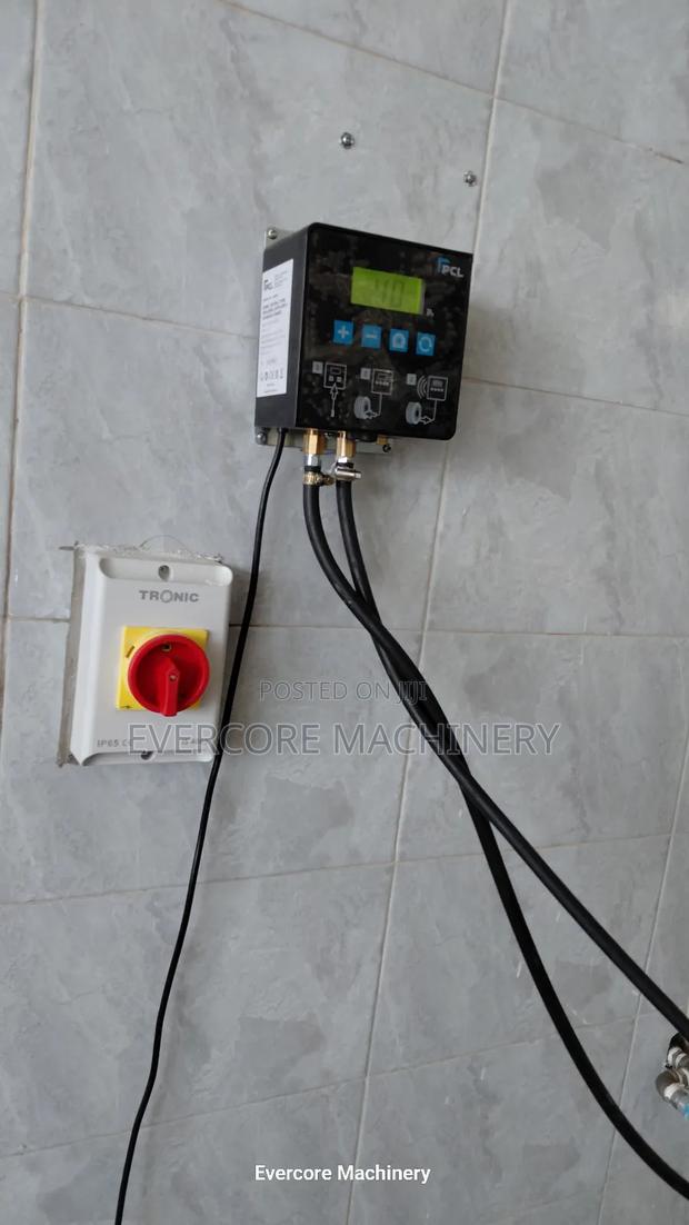 Heavy Duty PCL Air Inflator Machine Best Quality Wall Mounted.