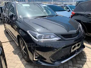 Toyota Corolla Fielder 1.5 Hybrid FWD 2018 Black