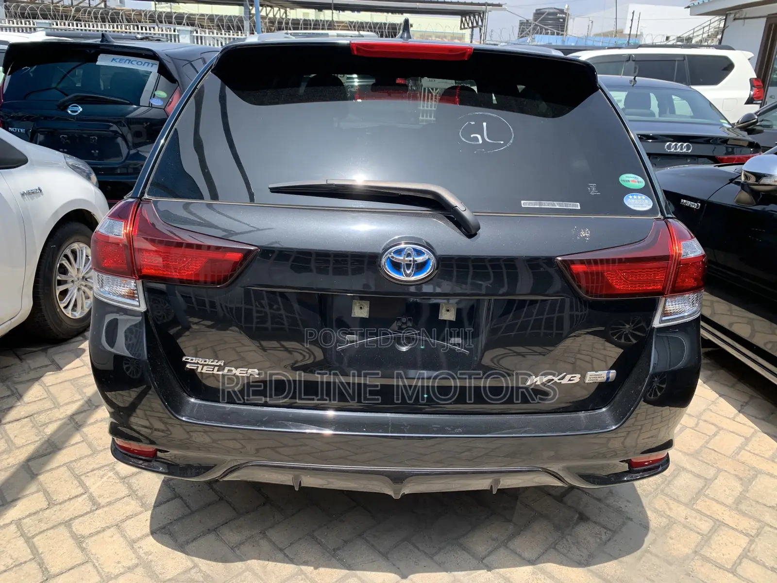 Toyota Corolla Fielder 1.5 Hybrid FWD 2018 Black
