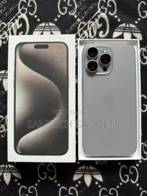 Apple iPhone 15 Pro Max 256 GB Gray
