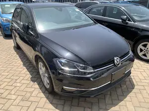 Volkswagen Golf TSI S FWD 2018 Black