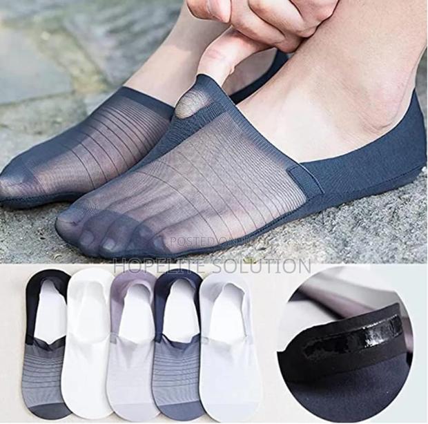 Breathable Socks - thumbnail 2