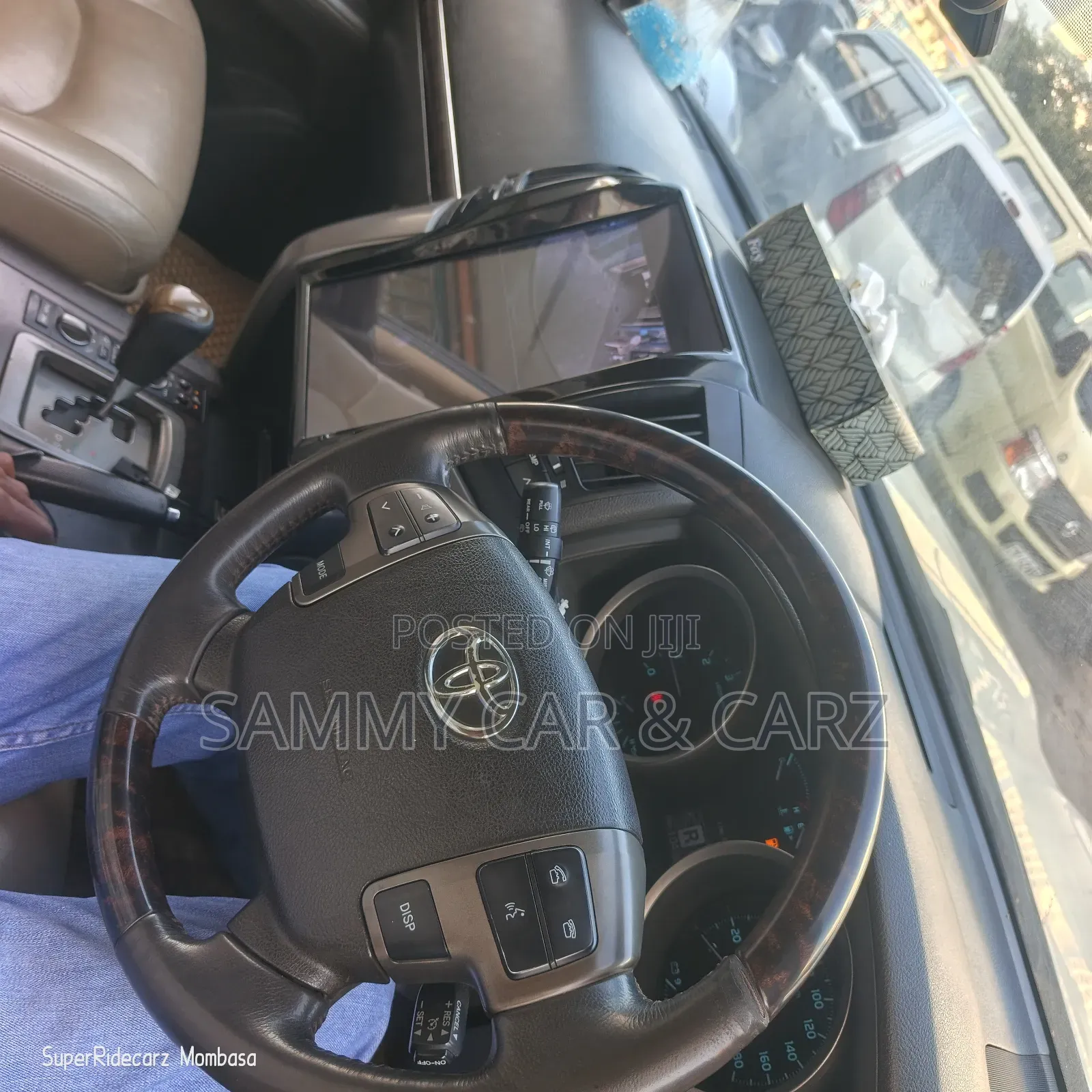 Toyota Land Cruiser 2015 White