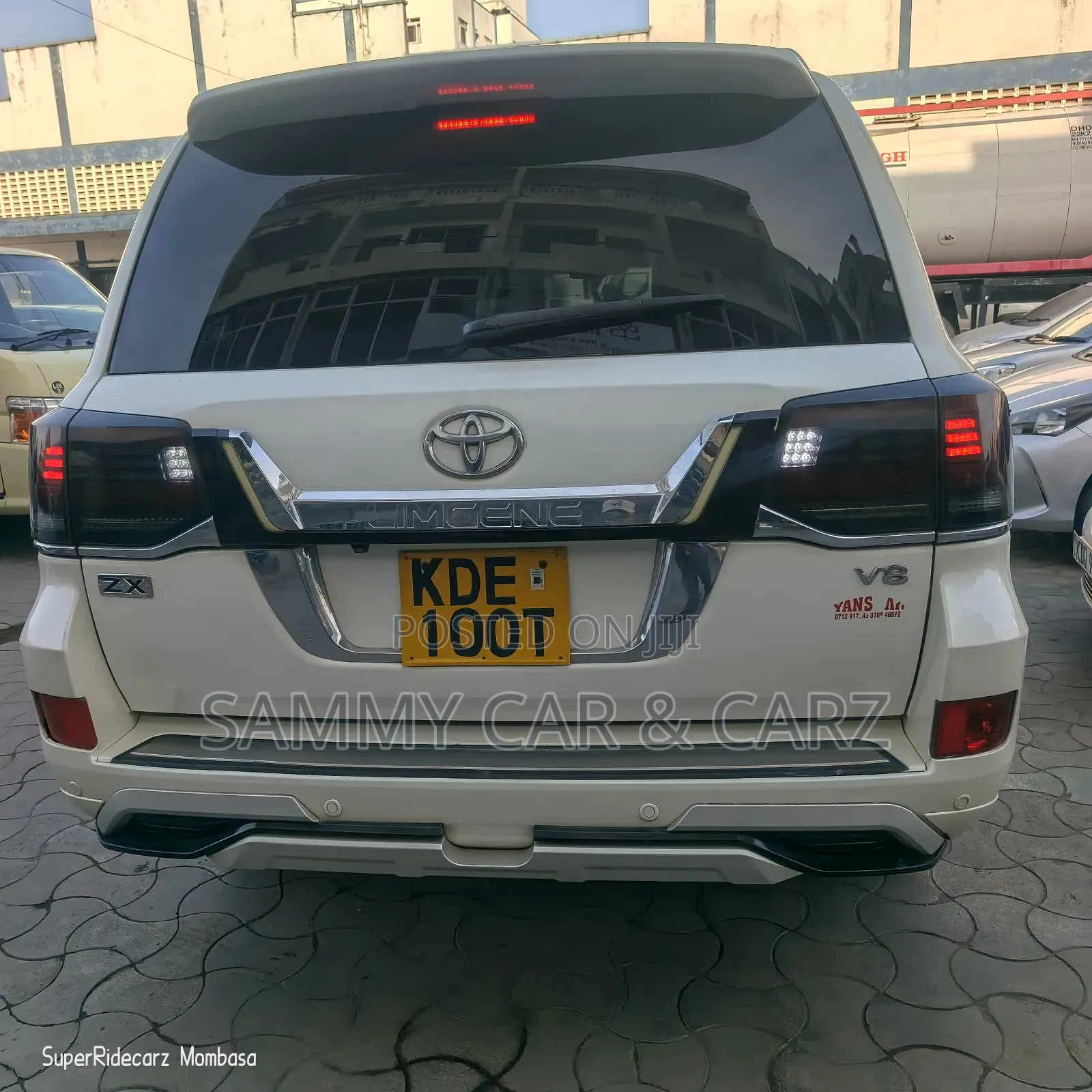 Toyota Land Cruiser 2015 White