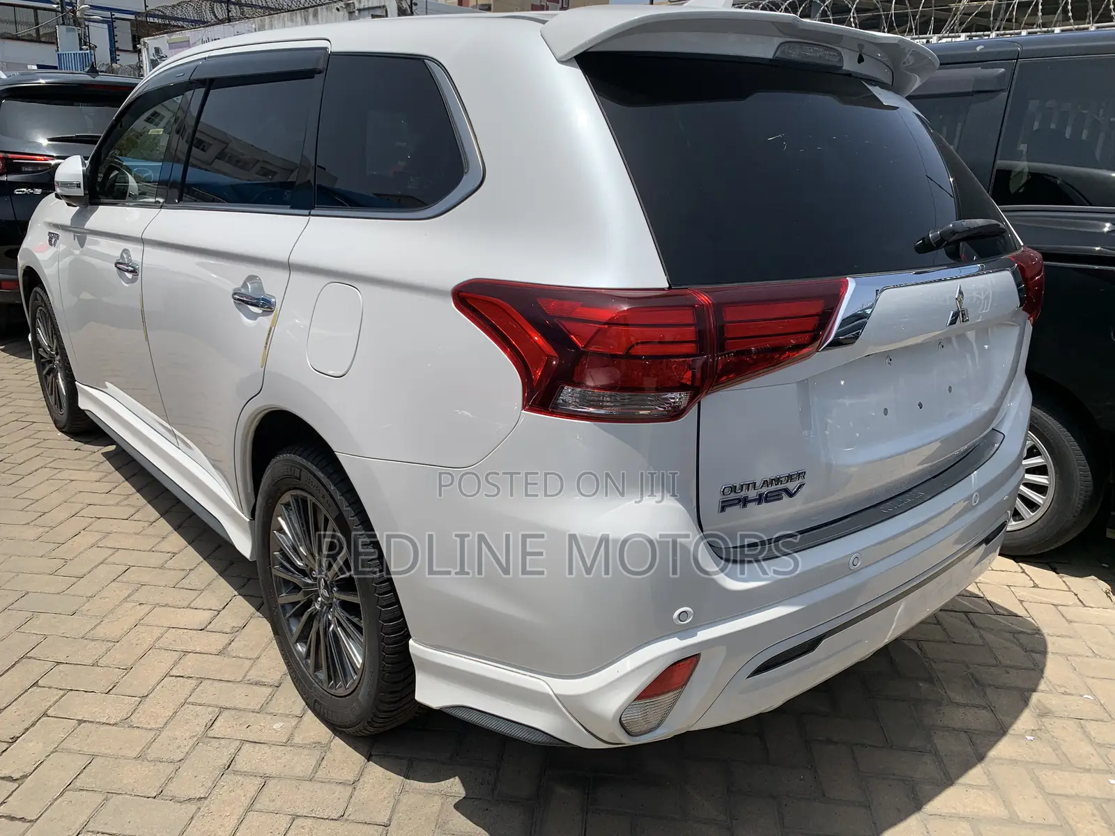 Mitsubishi Outlander 2.4 PHEV AWD 2018 Pearl