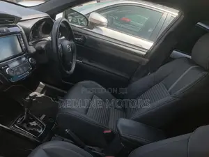 Toyota Corolla Fielder 1.5 Hybrid FWD 2018 Red