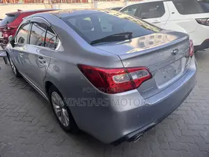 Subaru Legacy 2.5i Premium AWD 2019 Silver