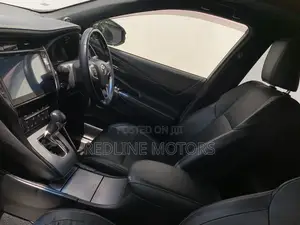 Toyota Harrier 2.0 Turbo 4WD 2018 Black