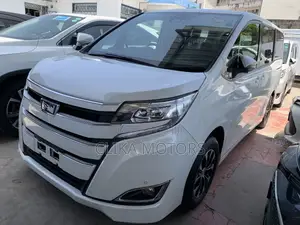 Toyota Noah 2.0 FWD (7 Seater) 2018 White