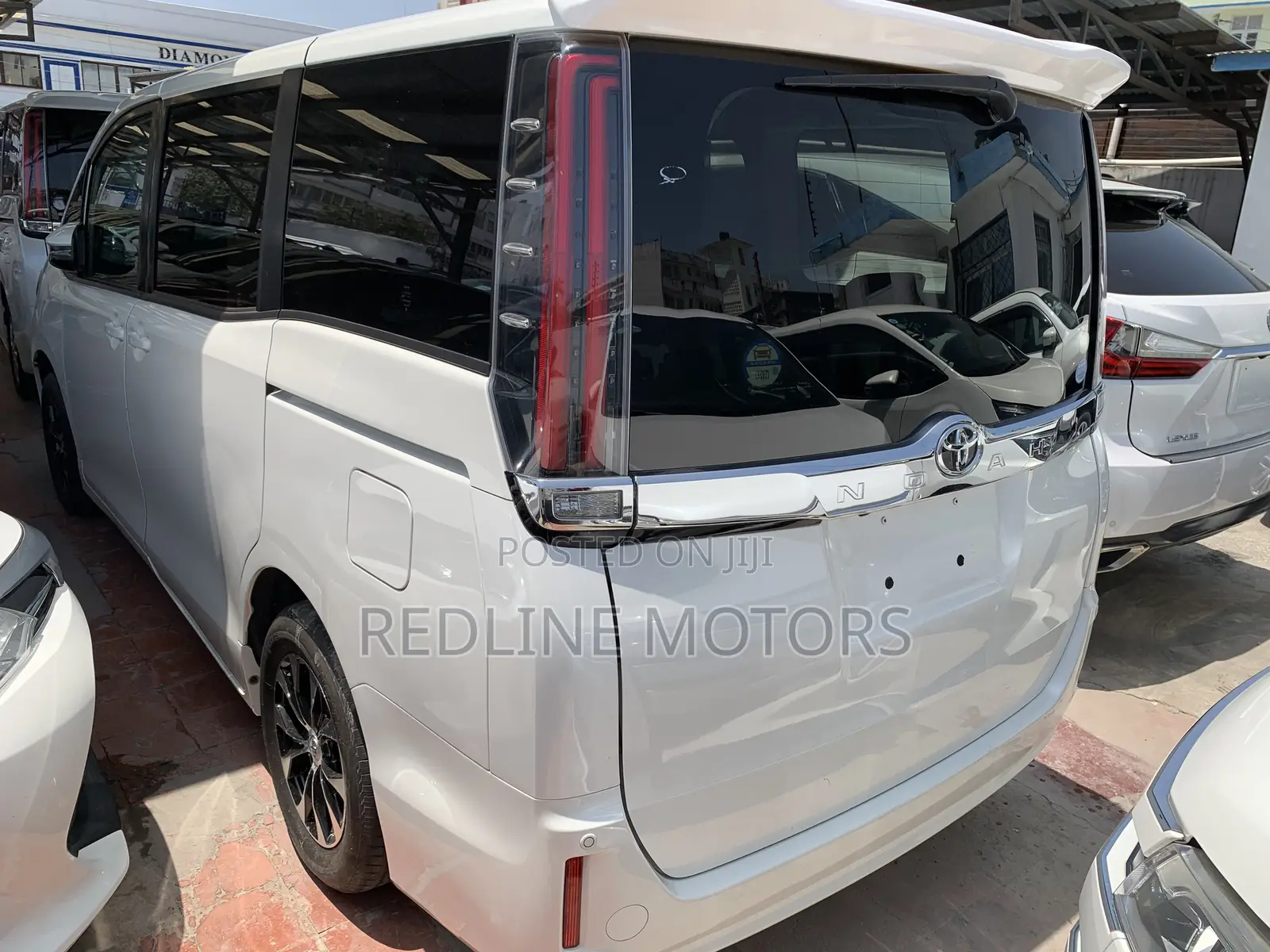Toyota Noah 2.0 FWD (7 Seater) 2018 White