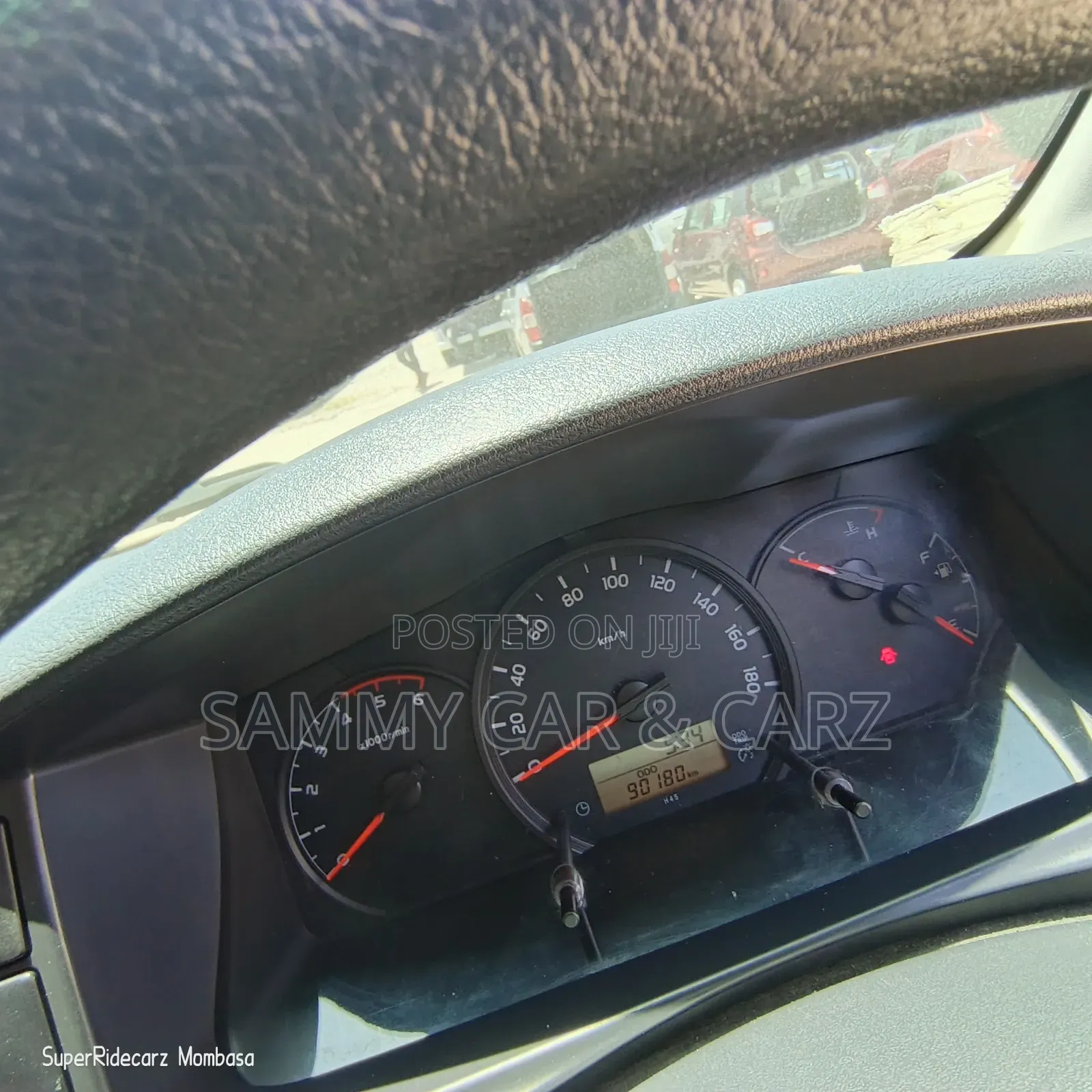 Toyota Grand HiAce 2019 Silver