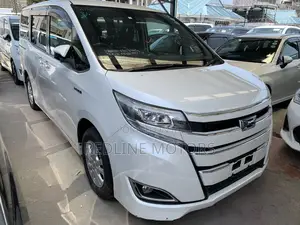 Toyota Noah 1.8 FWD Hybrid (7 seater) 2018 Pearl