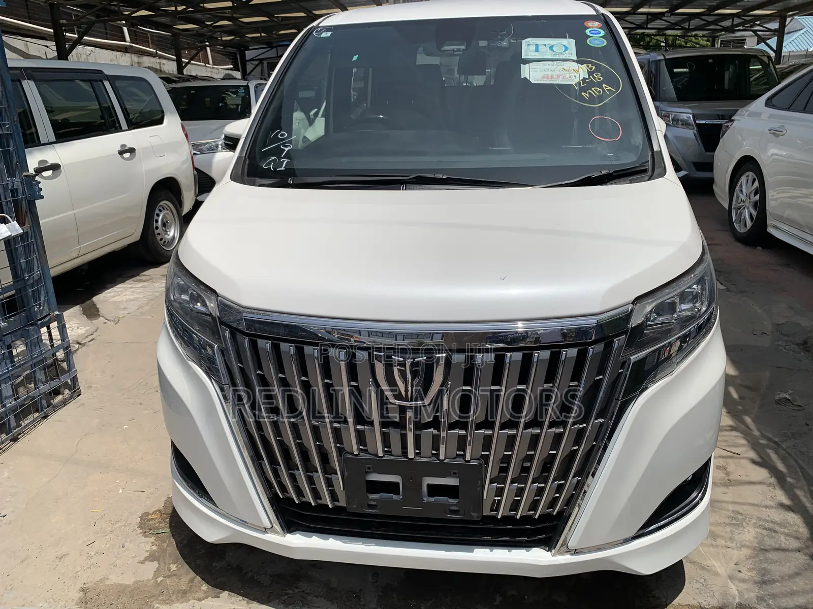 Toyota Esquire 2.0 AWD (7 seater) 2018 White