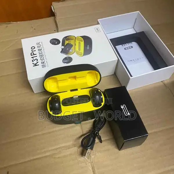 Pro Dual Plug-and-Play Wireless Microphone