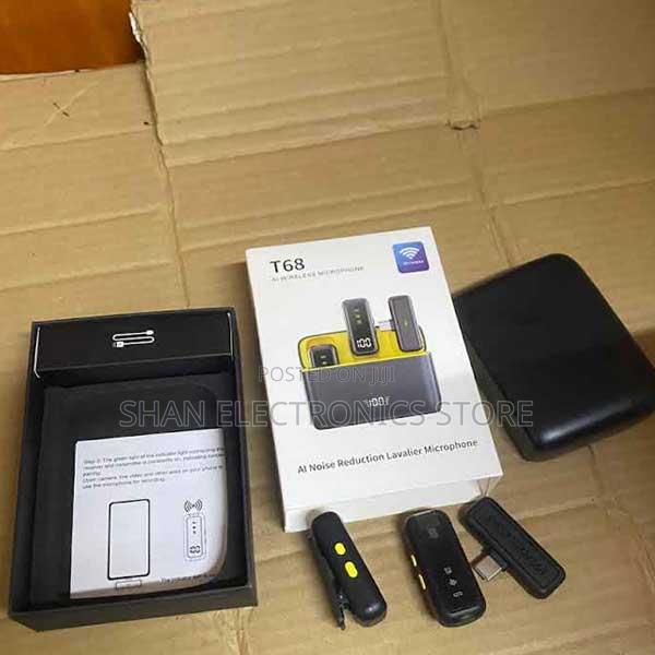 Charging Livestream 2 Sound T68 Mini Wireless Lavalier Microphone - main view