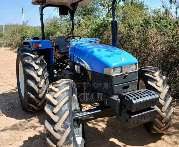 New Holland Tt75 2023 Tractor - thumbnail 3