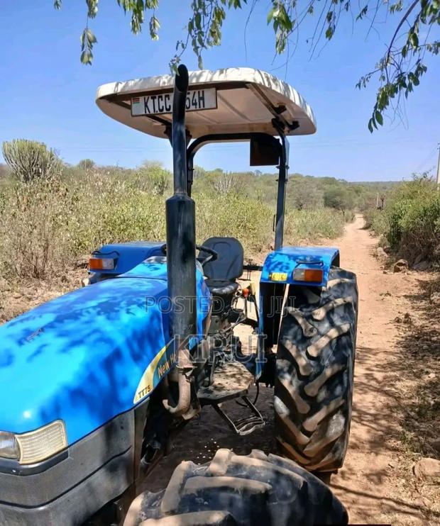 New Holland Tt75 2023 Tractor - thumbnail 4