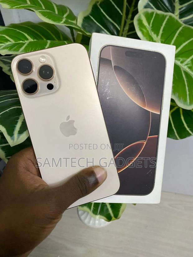 Apple iPhone 16 Pro Max 256 GB Silver - thumbnail 3