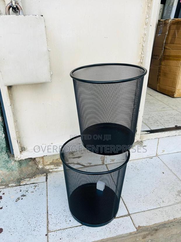Mesh Bin Made of Metal - main view