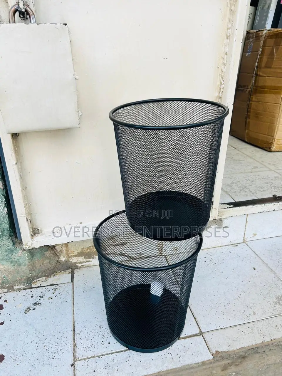 Mesh Bin Made of Metal
