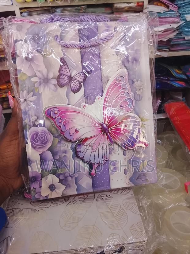 Gift Bags/Valentine Gift Bags - main view