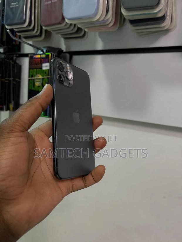 Apple iPhone 11 Pro 256 GB Gray - thumbnail 2