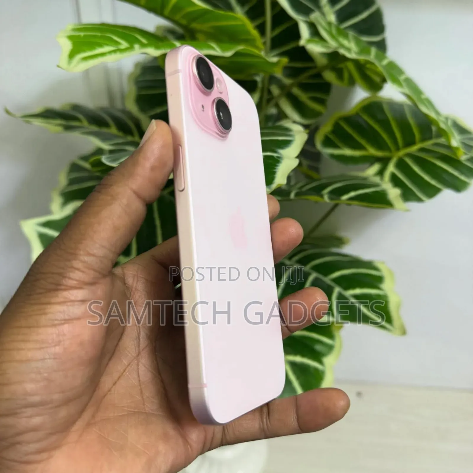 Apple iPhone 15 128 GB Pink