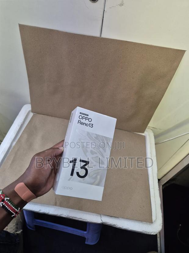 New Oppo Reno13 Pro 16 GB Black