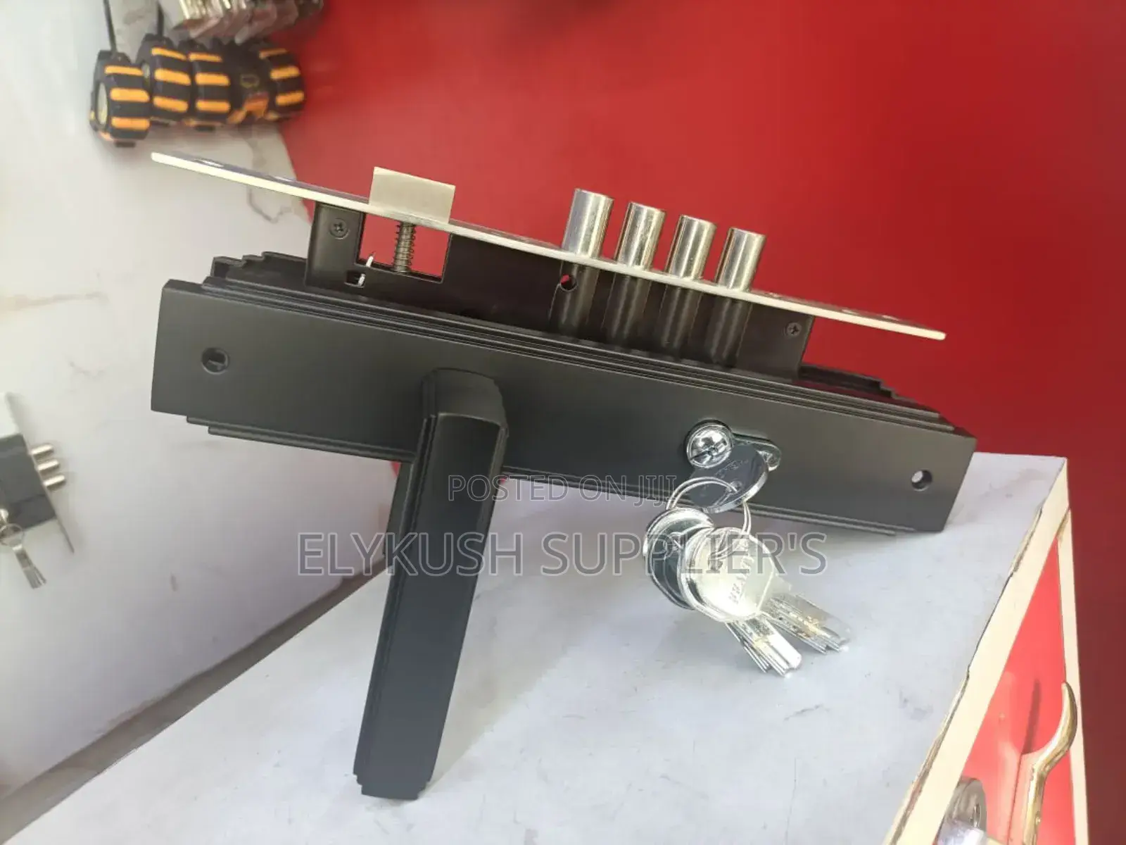 BLK Lock Steel 051 Black