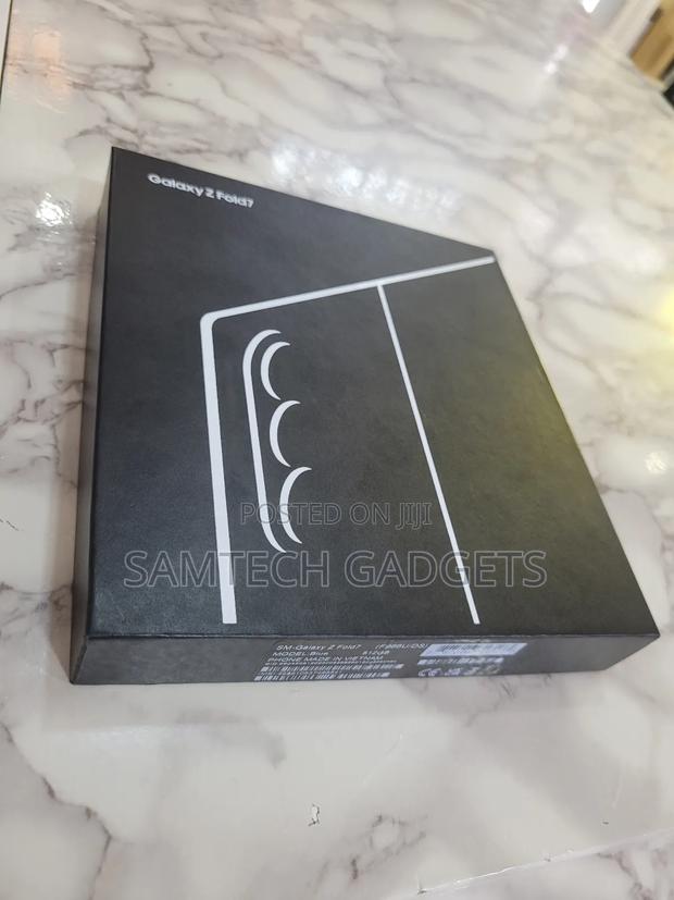 New Samsung Galaxy Z Fold7 512 GB Black - thumbnail 3