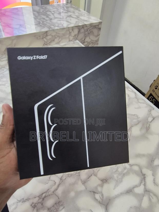 New Samsung Galaxy Z Fold7 512 GB Blue - thumbnail 3