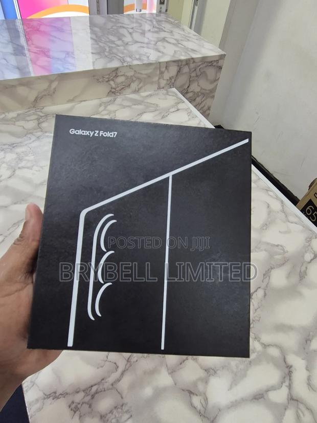 New Samsung Galaxy Z Fold7 512 GB Blue - thumbnail 4