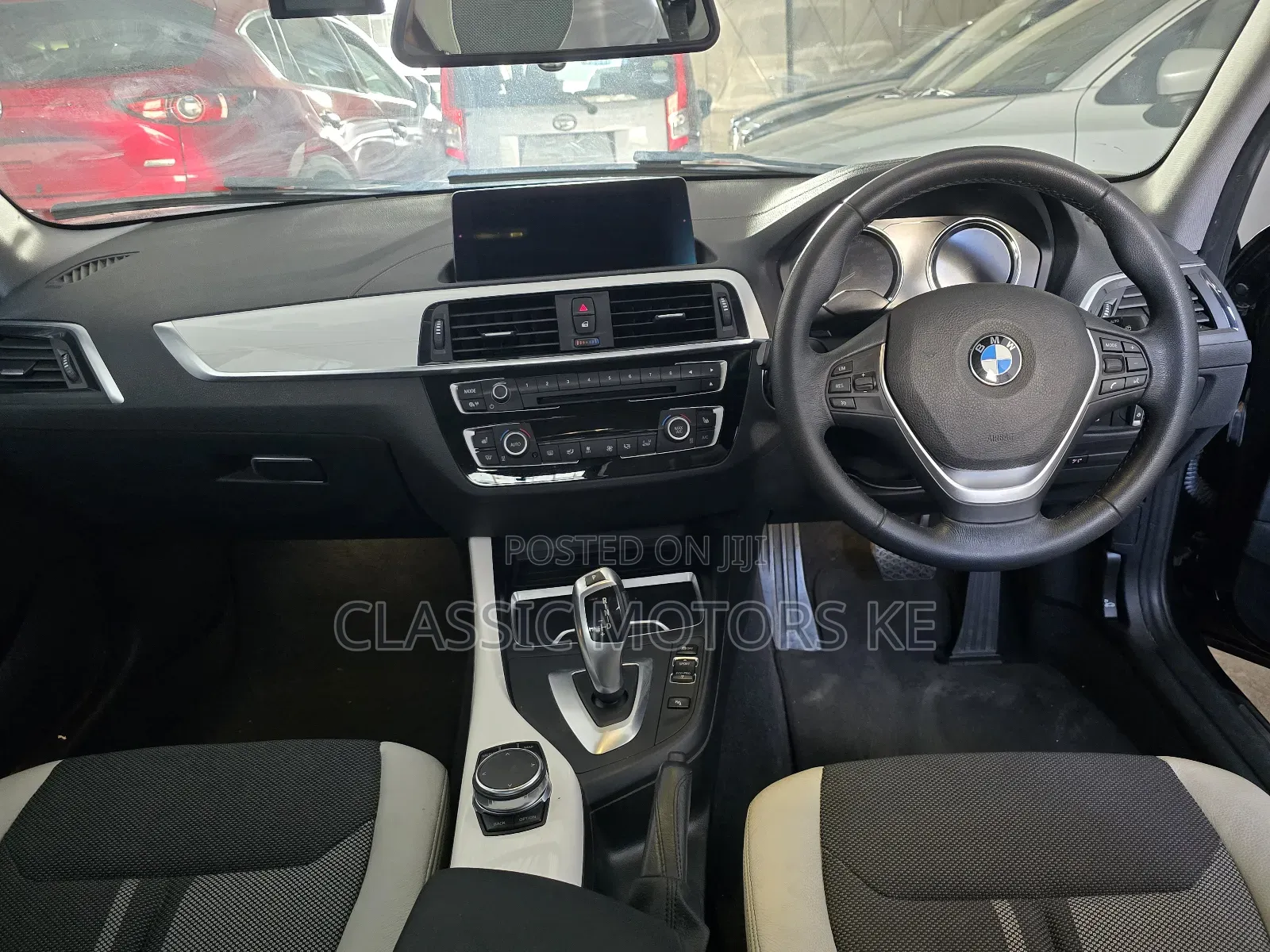 BMW 118i 2019 Black