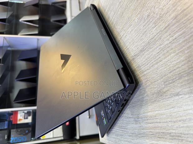 Laptop HP Victus 15 16GB AMD Ryzen 7 SSD 512GB - thumbnail 3